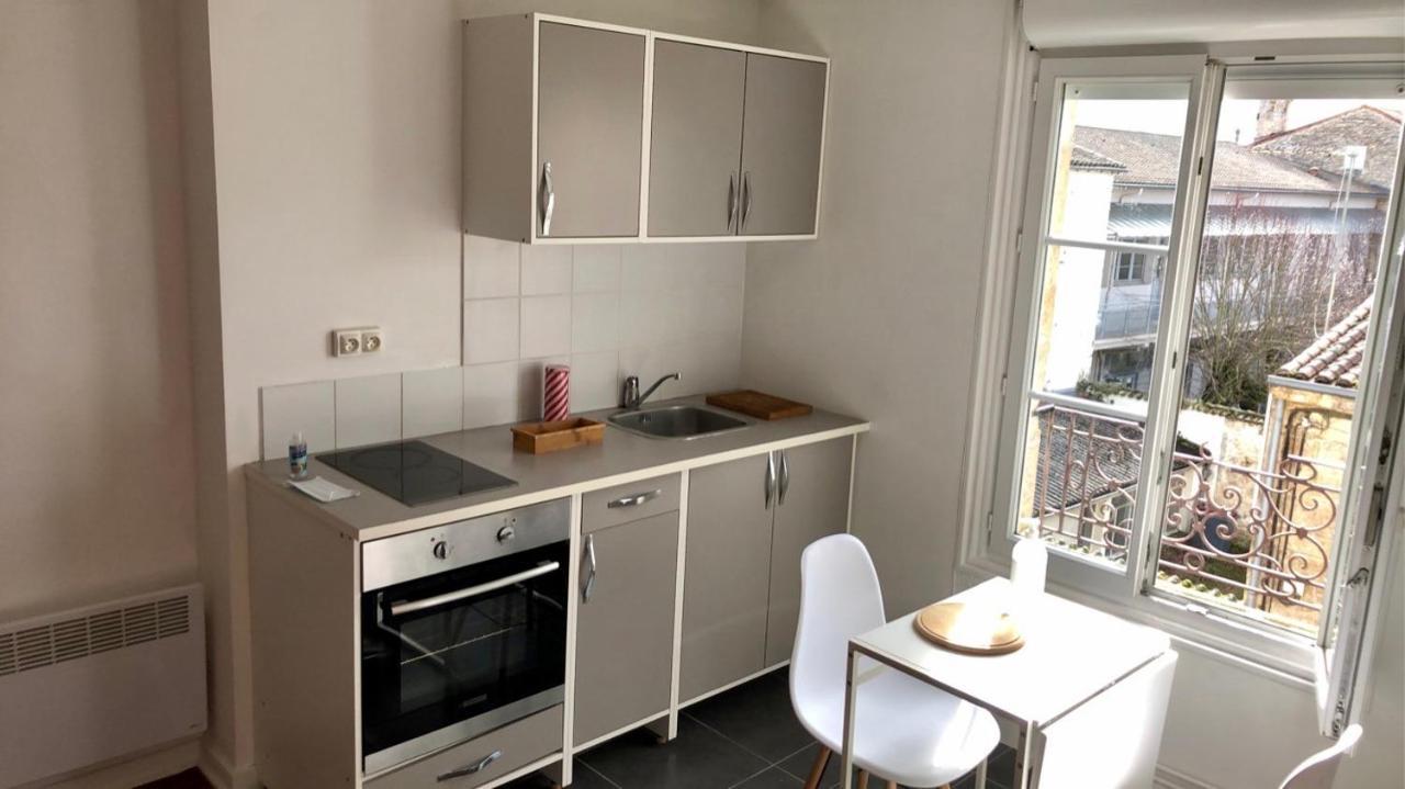 Apartmán Le Printemps De Melusine Niort Exteriér fotografie